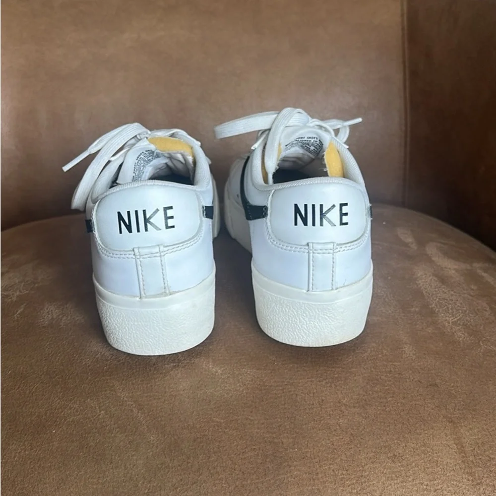 Nike Blazer Low Platform